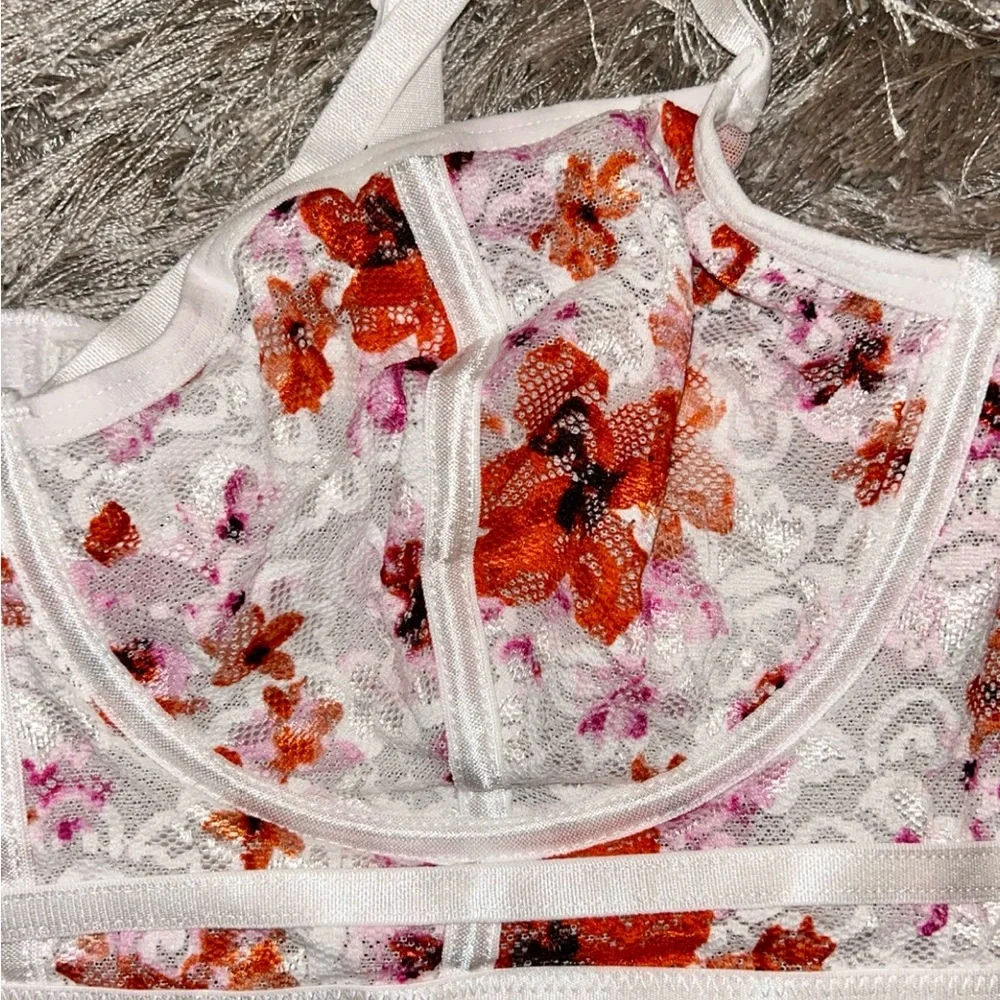 Torrid - Picture 2 of 3